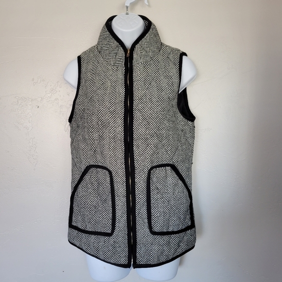 Boutique Only Black & White Herringbone Vest Full Zip Small Pockets Winter - Picture 1 of 7